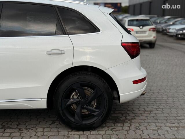 Белый Ауди Ку 5, объемом двигателя 2 л и пробегом 196 тыс. км за 15990 $, фото 6 на Automoto.ua