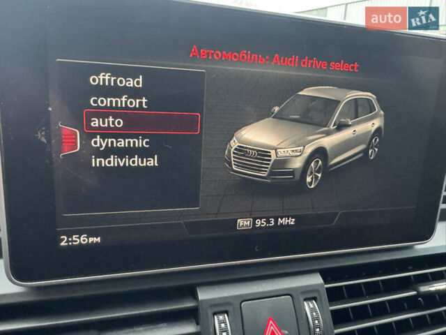 Білий Ауді Ку 5, об'ємом двигуна 2 л та пробігом 185 тис. км за 20990 $, фото 52 на Automoto.ua