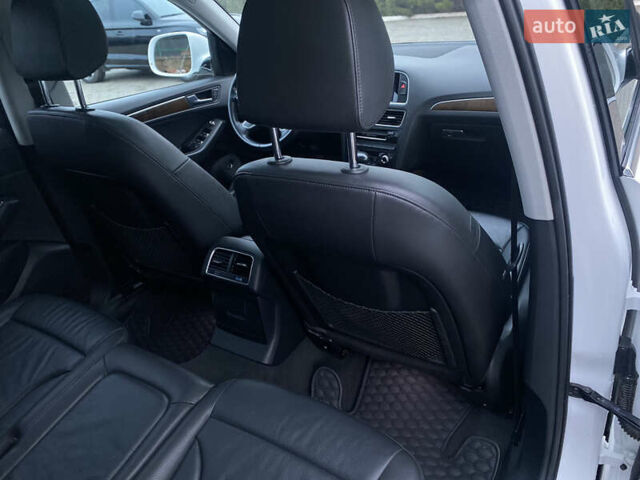 Белый Ауди Ку 5, объемом двигателя 2 л и пробегом 97 тыс. км за 18900 $, фото 27 на Automoto.ua