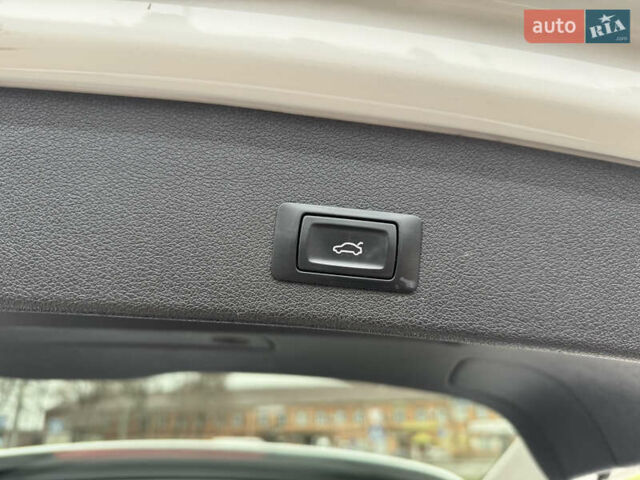 Белый Ауди Ку 5, объемом двигателя 1.98 л и пробегом 174 тыс. км за 16900 $, фото 15 на Automoto.ua