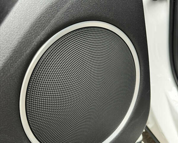 Белый Ауди Ку 5, объемом двигателя 2 л и пробегом 126 тыс. км за 19900 $, фото 35 на Automoto.ua