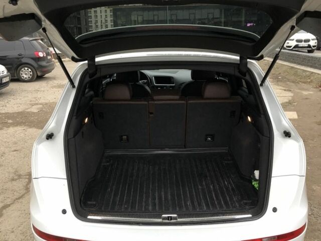 Білий Ауді Ку 5, об'ємом двигуна 2 л та пробігом 176 тис. км за 19350 $, фото 13 на Automoto.ua