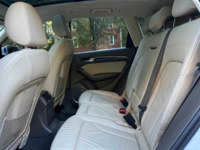 Белый Ауди Ку 5, объемом двигателя 3 л и пробегом 80 тыс. км за 10700 $, фото 17 на Automoto.ua