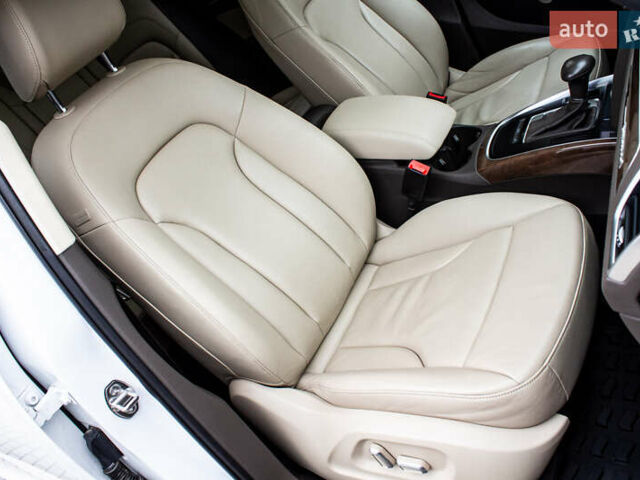 Белый Ауди Ку 5, объемом двигателя 1.98 л и пробегом 99 тыс. км за 15800 $, фото 60 на Automoto.ua