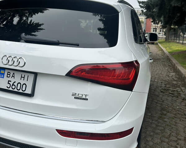 Белый Ауди Ку 5, объемом двигателя 1.98 л и пробегом 178 тыс. км за 17000 $, фото 9 на Automoto.ua