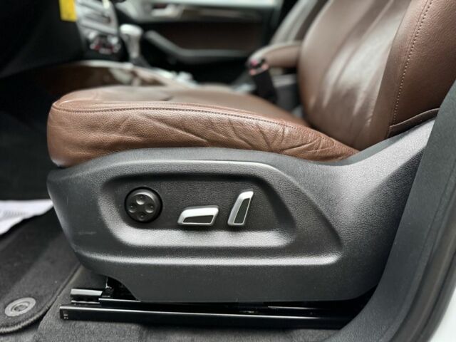 Білий Ауді Ку 5, об'ємом двигуна 2 л та пробігом 169 тис. км за 14800 $, фото 14 на Automoto.ua