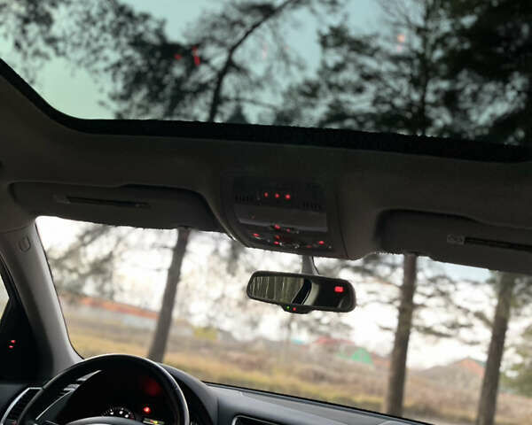 Белый Ауди Ку 5, объемом двигателя 2 л и пробегом 174 тыс. км за 16599 $, фото 9 на Automoto.ua