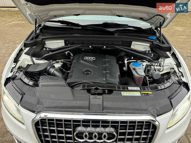Белый Ауди Ку 5, объемом двигателя 2 л и пробегом 129 тыс. км за 17500 $, фото 15 на Automoto.ua