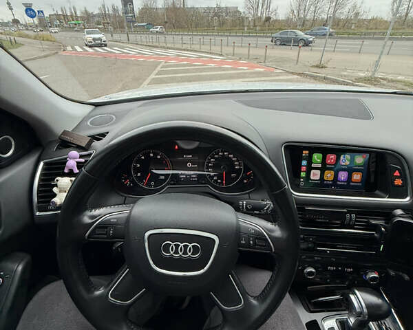 Белый Ауди Ку 5, объемом двигателя 1.98 л и пробегом 141 тыс. км за 17500 $, фото 17 на Automoto.ua