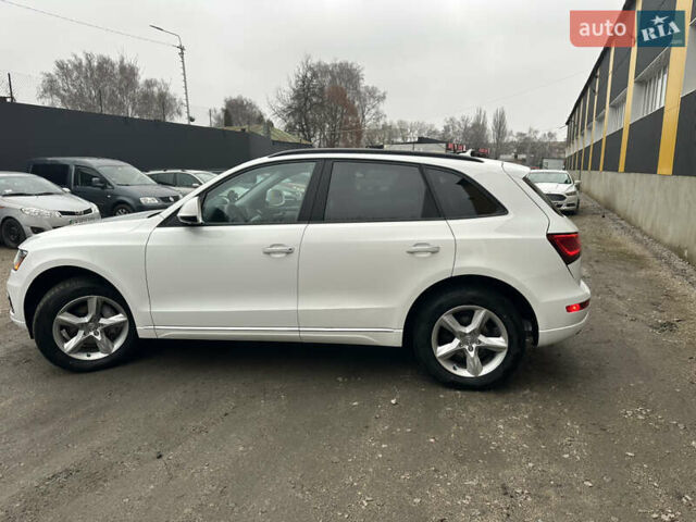 Белый Ауди Ку 5, объемом двигателя 2 л и пробегом 130 тыс. км за 17500 $, фото 20 на Automoto.ua