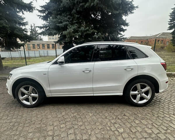 Белый Ауди Ку 5, объемом двигателя 1.98 л и пробегом 178 тыс. км за 17000 $, фото 4 на Automoto.ua