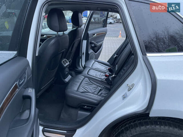 Белый Ауди Ку 5, объемом двигателя 2 л и пробегом 233 тыс. км за 15500 $, фото 16 на Automoto.ua