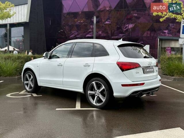 Белый Ауди Ку 5, объемом двигателя 3 л и пробегом 140 тыс. км за 17990 $, фото 3 на Automoto.ua