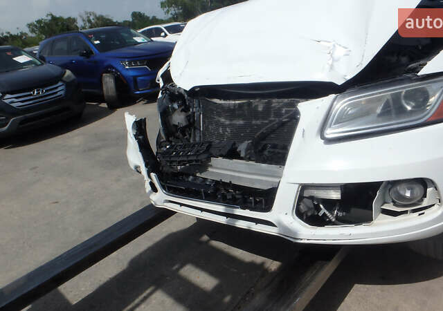 Белый Ауди Ку 5, объемом двигателя 2 л и пробегом 172 тыс. км за 7800 $, фото 1 на Automoto.ua