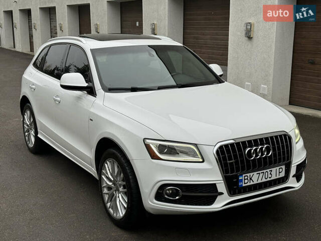 Белый Ауди Ку 5, объемом двигателя 2 л и пробегом 126 тыс. км за 19900 $, фото 4 на Automoto.ua