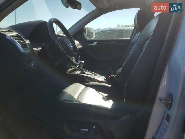 Ауди Ку 5 2016 в Львове на Automoto.ua Белый Ауди Ку 5, объемом двигателя 2 л и пробегом 62 тыс. км за 2300 $, фото 6 на Automoto.ua