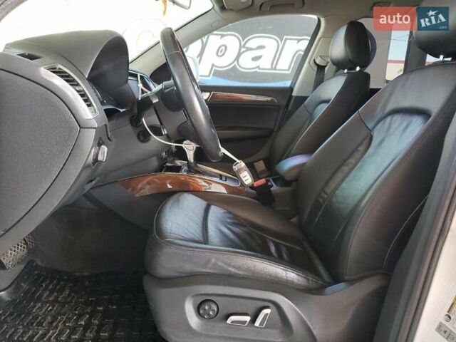 Белый Ауди Ку 5, объемом двигателя 1.98 л и пробегом 109 тыс. км за 3000 $, фото 6 на Automoto.ua