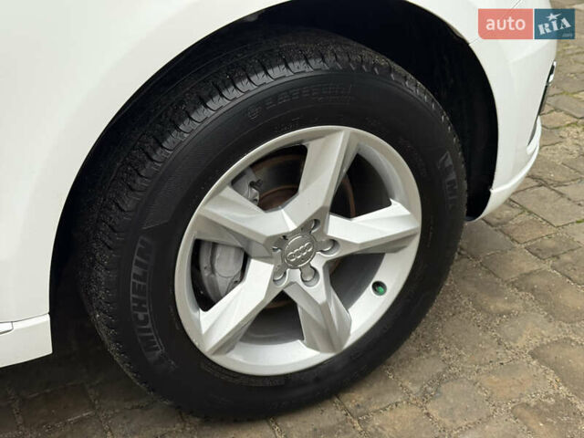 Белый Ауди Ку 5, объемом двигателя 2 л и пробегом 129 тыс. км за 15450 $, фото 39 на Automoto.ua