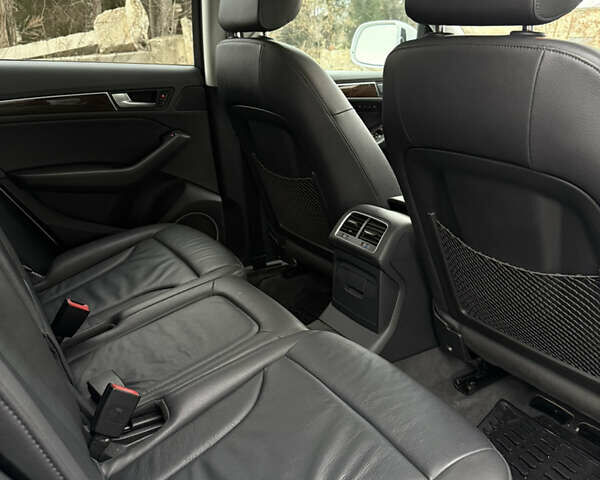 Білий Ауді Ку 5, об'ємом двигуна 2 л та пробігом 137 тис. км за 16850 $, фото 37 на Automoto.ua