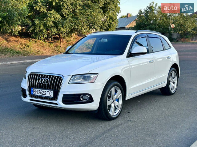 Белый Ауди Ку 5, объемом двигателя 1.98 л и пробегом 131 тыс. км за 20499 $, фото 2 на Automoto.ua