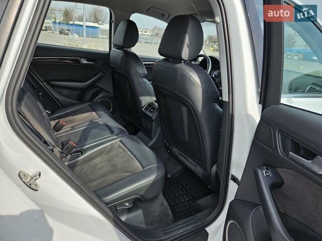 Білий Ауді Ку 5, об'ємом двигуна 1.98 л та пробігом 100 тис. км за 23400 $, фото 31 на Automoto.ua