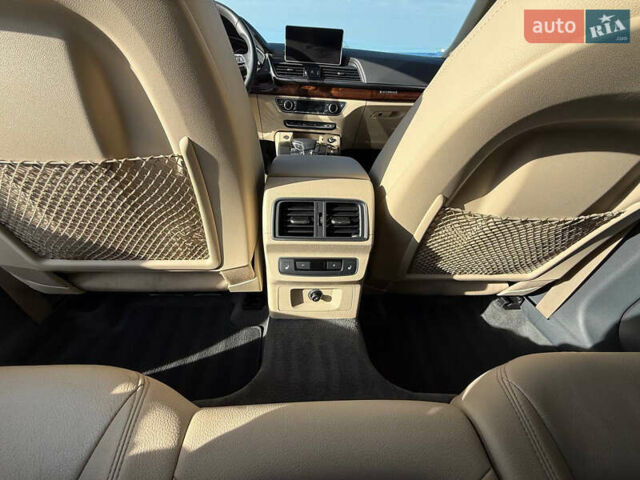 Белый Ауди Ку 5, объемом двигателя 1.98 л и пробегом 161 тыс. км за 23800 $, фото 14 на Automoto.ua