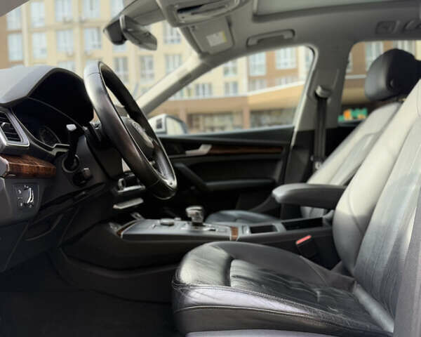 Білий Ауді Ку 5, об'ємом двигуна 1.98 л та пробігом 100 тис. км за 26500 $, фото 28 на Automoto.ua