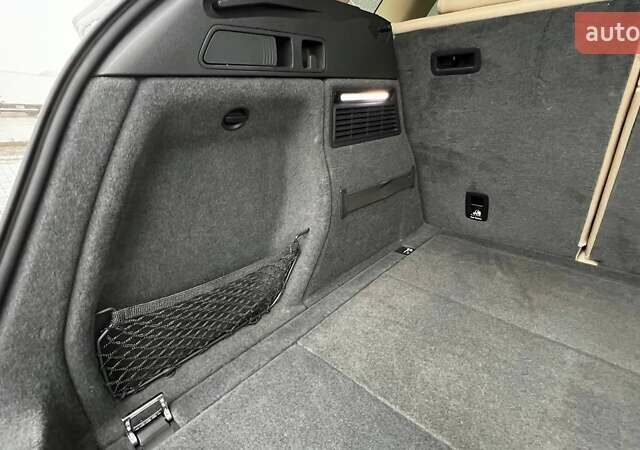 Белый Ауди Ку 5, объемом двигателя 2 л и пробегом 142 тыс. км за 25990 $, фото 53 на Automoto.ua