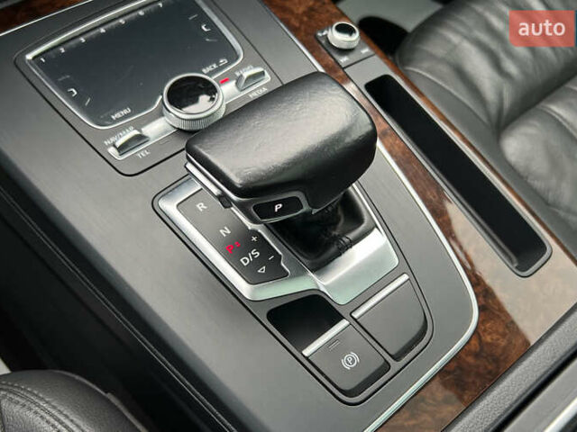 Белый Ауди Ку 5, объемом двигателя 1.98 л и пробегом 106 тыс. км за 23800 $, фото 18 на Automoto.ua