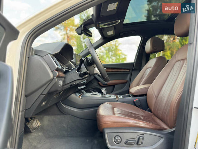 Белый Ауди Ку 5, объемом двигателя 2 л и пробегом 127 тыс. км за 24900 $, фото 42 на Automoto.ua