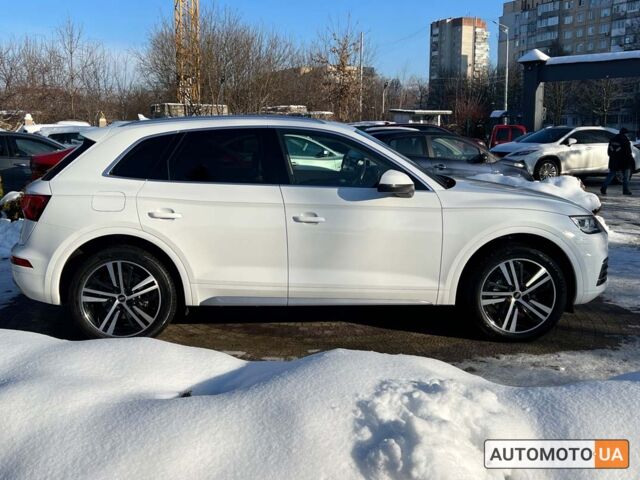 Белый Ауди Ку 5, объемом двигателя 2 л и пробегом 108 тыс. км за 29700 $, фото 7 на Automoto.ua