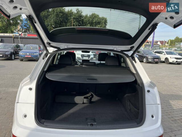 Белый Ауди Ку 5, объемом двигателя 2 л и пробегом 167 тыс. км за 22600 $, фото 26 на Automoto.ua