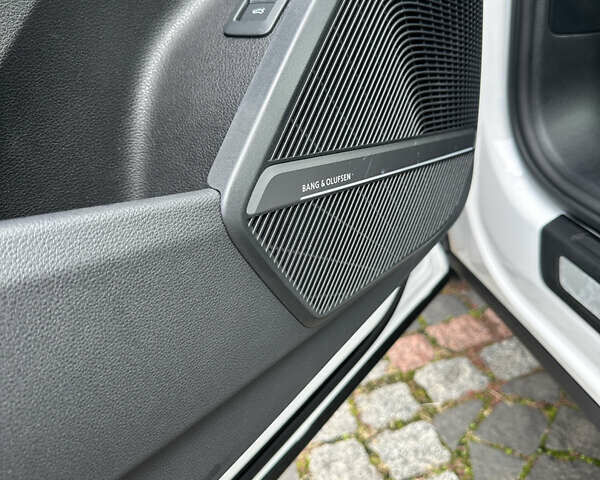 Белый Ауди Ку 5, объемом двигателя 1.98 л и пробегом 74 тыс. км за 26500 $, фото 45 на Automoto.ua