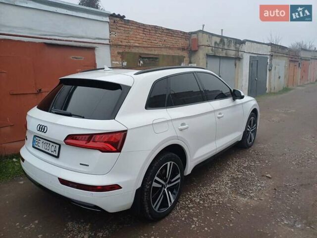 Білий Ауді Ку 5, об'ємом двигуна 1.98 л та пробігом 155 тис. км за 26200 $, фото 3 на Automoto.ua