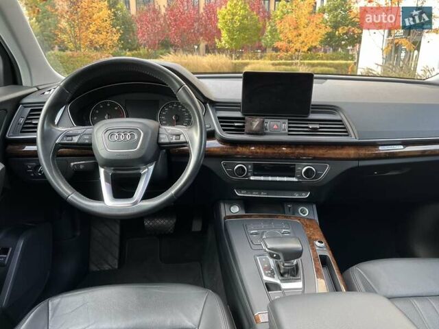 Ауди Ку 5 2017 в Киеве на Automoto.ua Белый Ауди Ку 5, объемом двигателя 1.98 л и пробегом 103 тыс. км за 23900 $, фото 33 на Automoto.ua