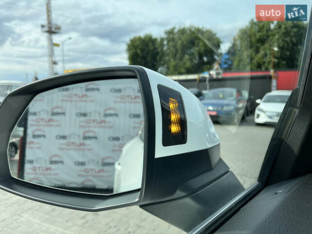 Белый Ауди Ку 5, объемом двигателя 2 л и пробегом 167 тыс. км за 22600 $, фото 25 на Automoto.ua