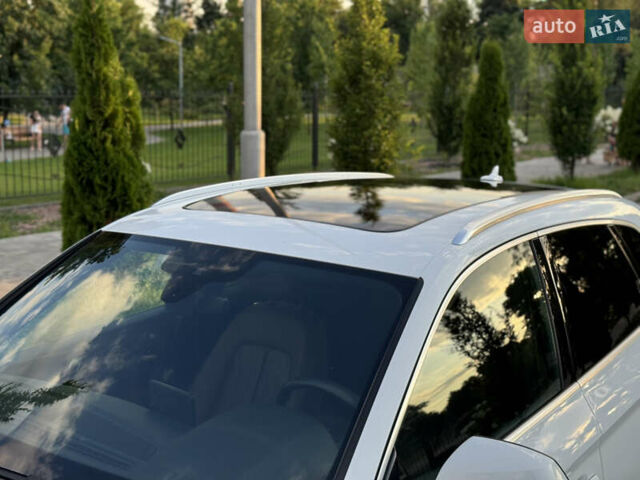 Белый Ауди Ку 5, объемом двигателя 2 л и пробегом 127 тыс. км за 24900 $, фото 28 на Automoto.ua