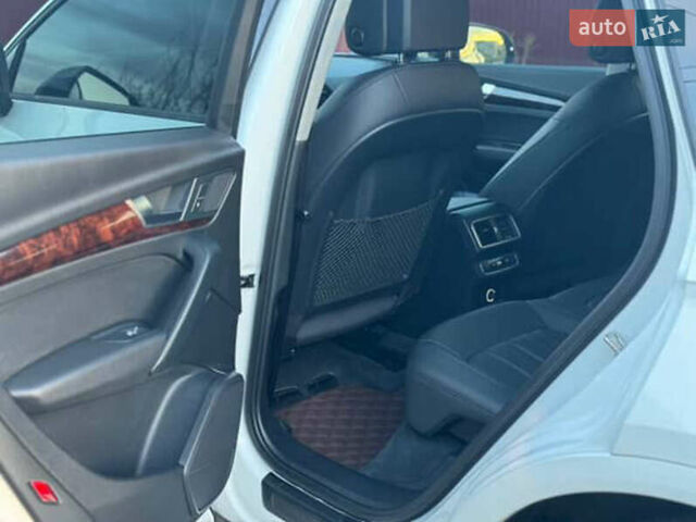 Белый Ауди Ку 5, объемом двигателя 1.98 л и пробегом 72 тыс. км за 28900 $, фото 17 на Automoto.ua