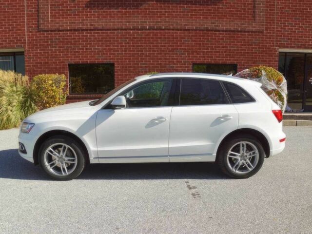 Белый Ауди Ку 5, объемом двигателя 2 л и пробегом 63 тыс. км за 14500 $, фото 4 на Automoto.ua