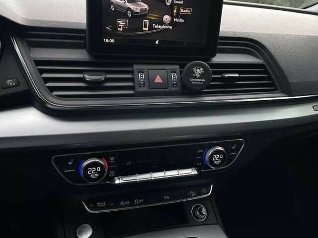 Білий Ауді Ку 5, об'ємом двигуна 2 л та пробігом 71 тис. км за 17600 $, фото 7 на Automoto.ua