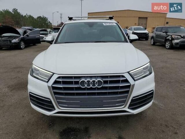 Белый Ауди Ку 5, объемом двигателя 1.98 л и пробегом 165 тыс. км за 7500 $, фото 4 на Automoto.ua