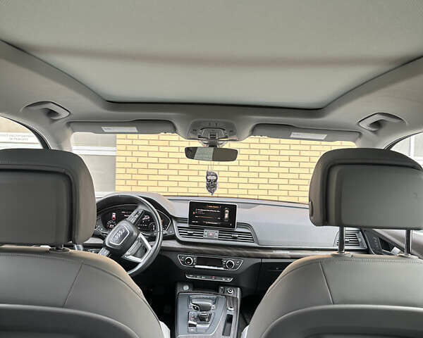 Белый Ауди Ку 5, объемом двигателя 1.98 л и пробегом 74 тыс. км за 26500 $, фото 51 на Automoto.ua