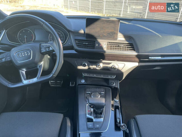 Белый Ауди Ку 5, объемом двигателя 1.97 л и пробегом 210 тыс. км за 27500 $, фото 6 на Automoto.ua