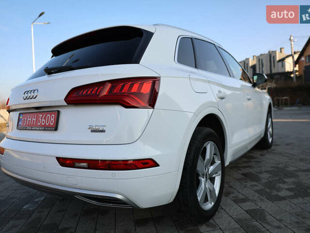Белый Ауди Ку 5, объемом двигателя 1.98 л и пробегом 107 тыс. км за 29500 $, фото 5 на Automoto.ua