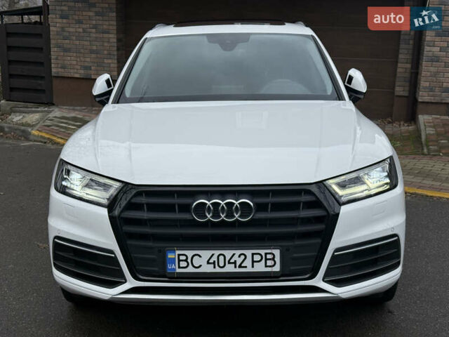 Белый Ауди Ку 5, объемом двигателя 1.98 л и пробегом 68 тыс. км за 25500 $, фото 8 на Automoto.ua