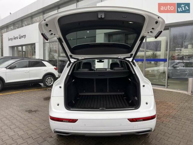 Белый Ауди Ку 5, объемом двигателя 1.98 л и пробегом 104 тыс. км за 34999 $, фото 34 на Automoto.ua