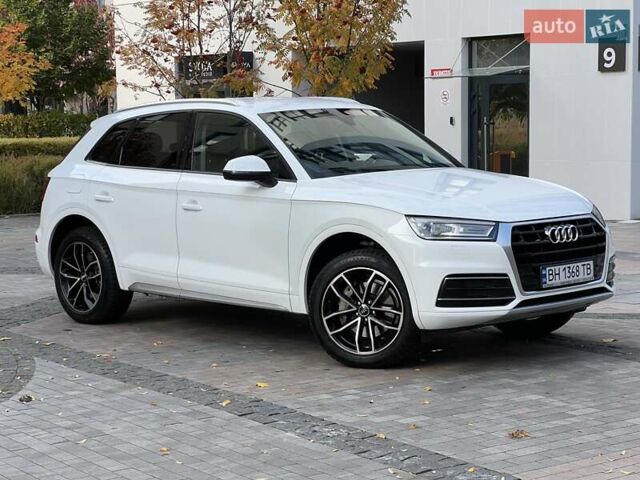 Ауди Ку 5 2017 в Киеве на Automoto.ua Белый Ауди Ку 5, объемом двигателя 1.98 л и пробегом 103 тыс. км за 23900 $, фото 13 на Automoto.ua