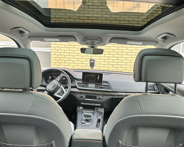 Белый Ауди Ку 5, объемом двигателя 1.98 л и пробегом 74 тыс. км за 26500 $, фото 50 на Automoto.ua