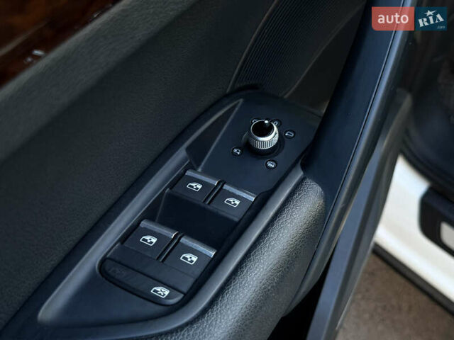 Белый Ауди Ку 5, объемом двигателя 1.98 л и пробегом 122 тыс. км за 27500 $, фото 17 на Automoto.ua