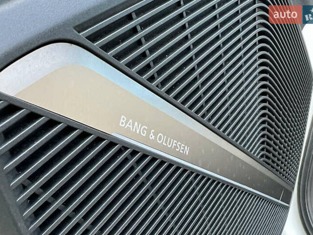 Білий Ауді Ку 5, об'ємом двигуна 1.98 л та пробігом 91 тис. км за 20600 $, фото 6 на Automoto.ua